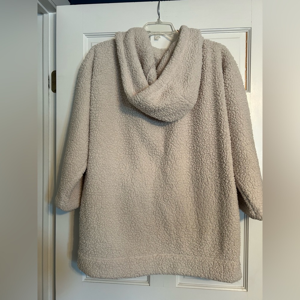 American Eagle fuzzy hooded jacket size M - Picture 2 of 5